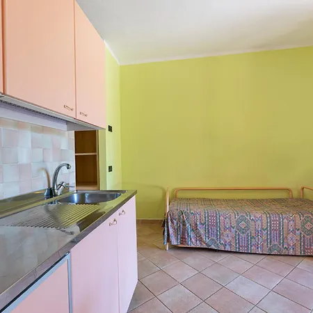 Апартаменты Relais Nisportino Borgo Alloro